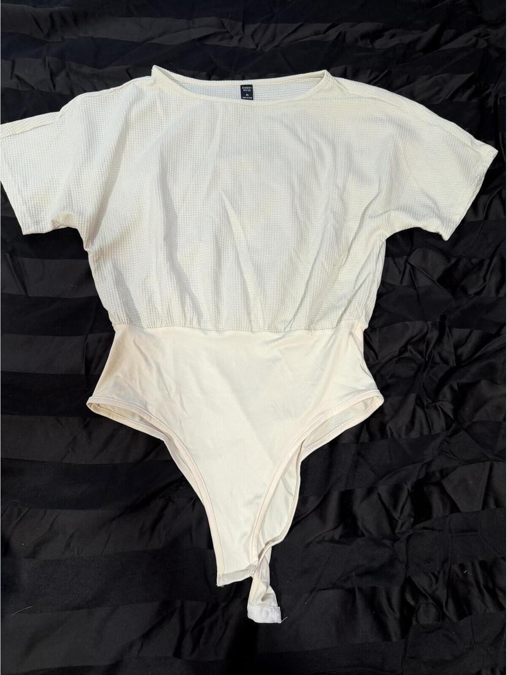 Emery Rose White Ribbed‎ Bodysuit XL